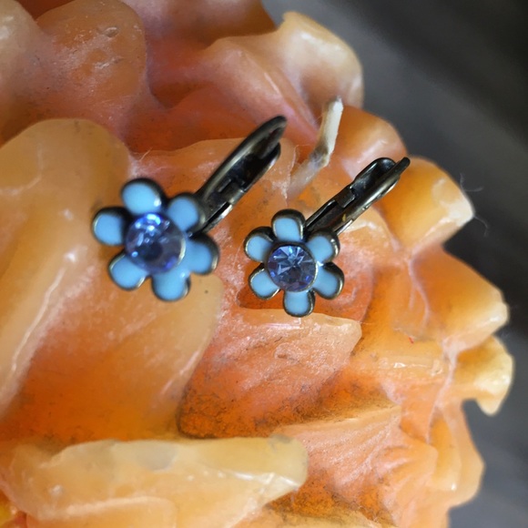 2 for $10 Avon Vintage Brass and Crystal Earrings - Picture 2 of 8